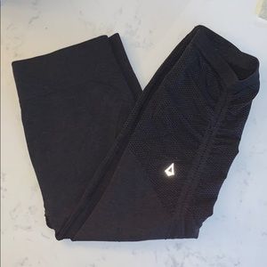 Cropped Ivivva Leggings